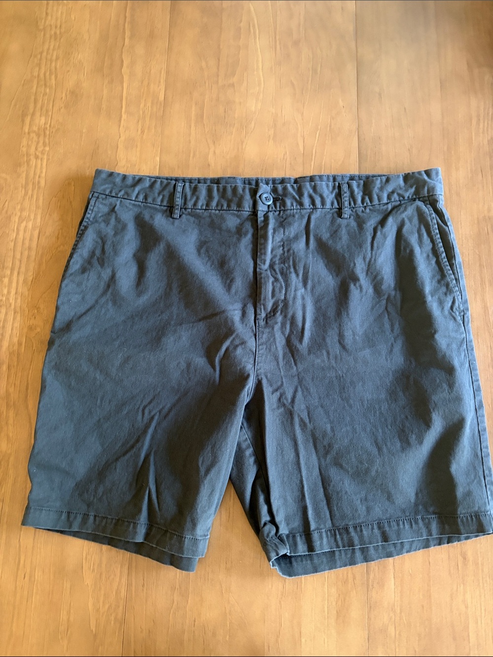 Old Navy Men's Charcoal 8” Chino Shorts